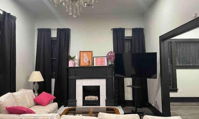 Sherman Casa | 6 Bedroom home with a shabby chic touch!