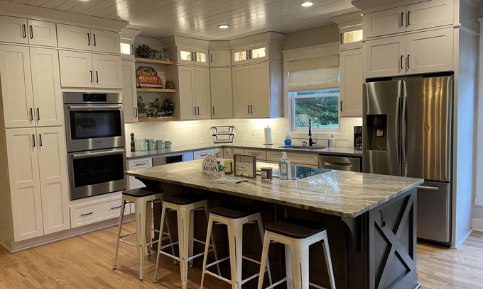 Mount Juliet Casa | 6 bedroom- Large Farmhouse only 20min to Downtown 14 Beds