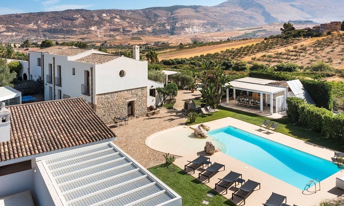 Buseto Palizzolo Villa | 6 bedroom Villa rental in Buseto Palizzolo Sicily for holidays with pool