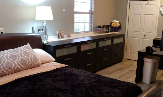 Lawndale Casa | 6 bedrooms, 3 full bathrooms. 10 minutes to State Farm, Rivian, and ISU.