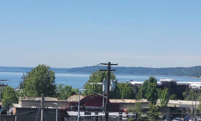 Des Moines Apartamento | 6-Bedrooms Ocean View-Perfect for Groups & Family.