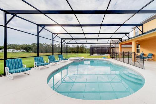 Watersong Villa | 6 bedrooms pool home sleeps 14 Gated resort of Waterson