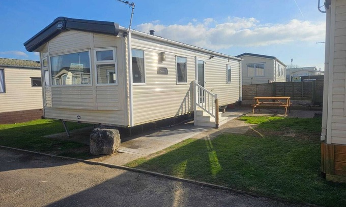 Burnham-on-Sea Casa | 6 Berth caravan with direct beach access