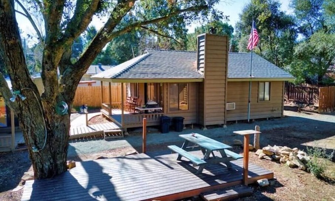 Descanso Cabina | 6 BR 2 Cabins Oaks Descanso