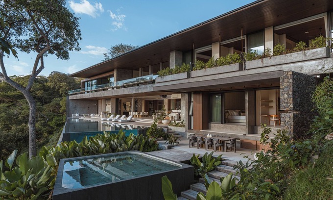 Península de Papagayo Villa | 6 BR architectural masterpiece that redefines luxury living.