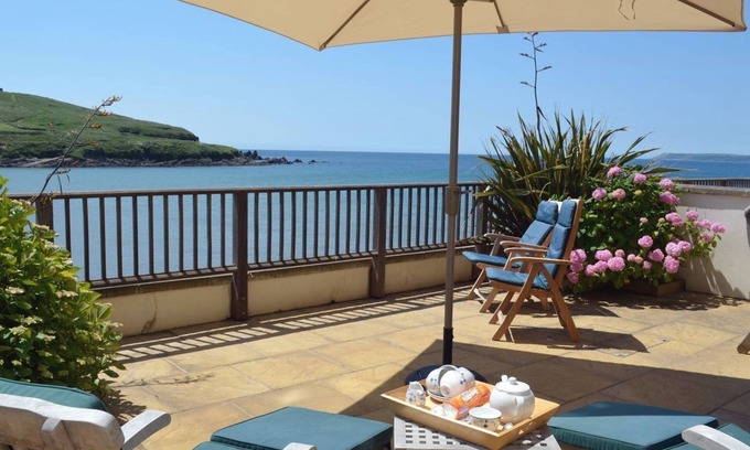 Bigbury-on-Sea Cabaña | 6 BURGH ISLAND, pet friendly, with pool in Bigbury-On-Sea