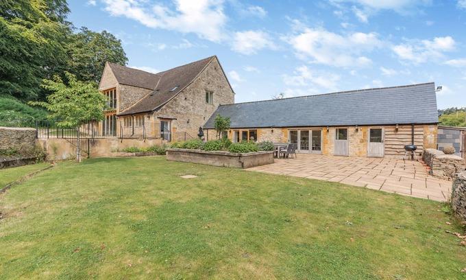 Condicote Cabaña | Luxurious Cotswolds Barn Conversion nr Stow