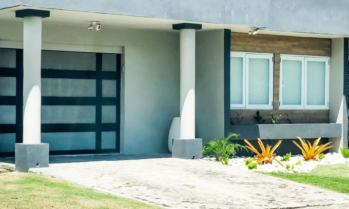 Dorado del Mar Casa | 6 guests, 4 min Walk to Private Beach, casino, bowling alley and much more !