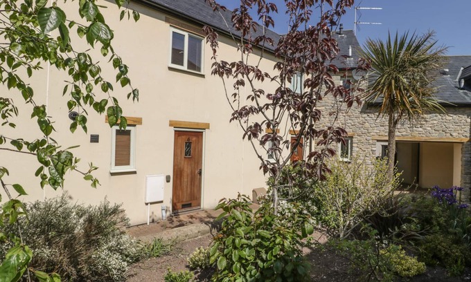 Watchet Cabaña | 6 Malthouse Court, RELOJ