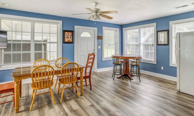 Myrtle Beach Cabaña | 6 Mi to Boardwalk: Myrtle Beach Golfer's Retreat!