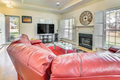 Albany Casa | 6 Mi to Dtwn Albany Convenient Home with Patio