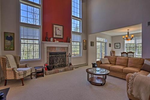 Pocono Pines Casa | 6 Mi to Kalahari Pocono Pines Golf Course Home!