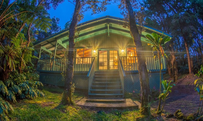 Volcano Casa | $ 105 por noche! 6 minutos del parque, Hale Hubner - Fern Cottage