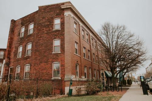 Chatham-Arch Apartamento | 6 modern apts near nightlife & attractions