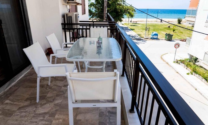 Nea Playia Apartamento | #6 Nea Plagia Beach in Thessaloniki