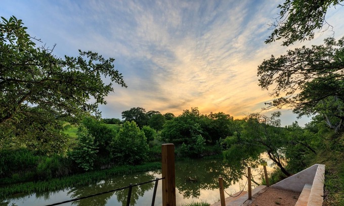 Fredericksburg Cabaña | 6 newly built River's Edge Cottages on the Pedernales River - 3 private hot tubs
