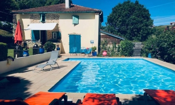 Hasparren Casa | 6 Pers house in the Basque Country, near Bayonne