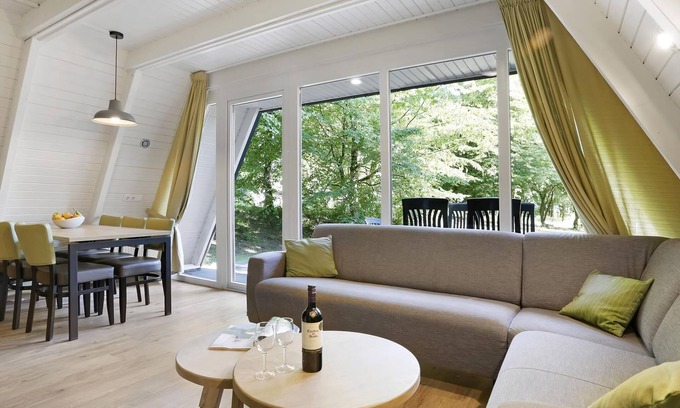 Kell am See Casa | 6-person bungalow in the holiday park Landal Hochwald