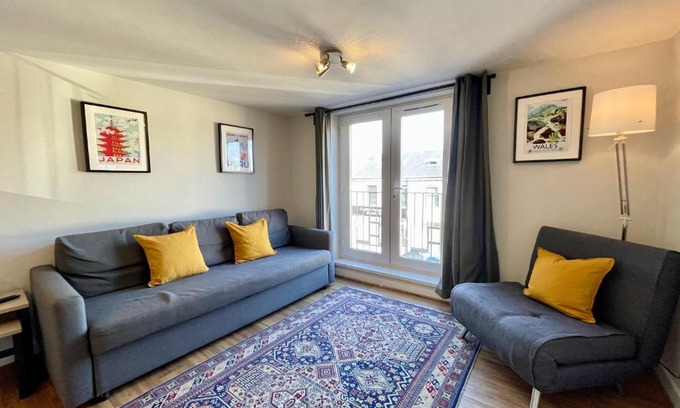 Riverside Apartamento | **6 Person City Centre Apartment**