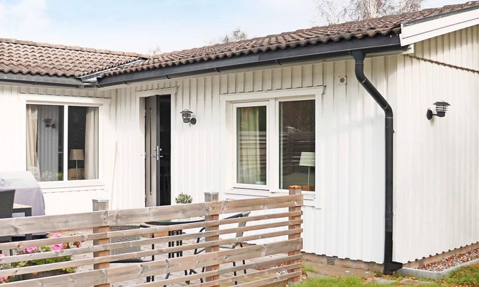 Skummesloevsstrand Casa | 6 person holiday home in LAHOLM