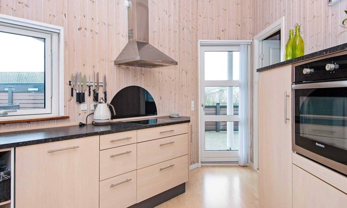Bork Havn Casa | Tranquila casa de vacaciones en Hemmet con hidromasaje