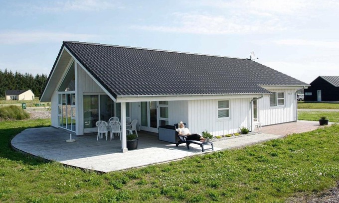Tranum Casa | 6 person holiday home in Brovst