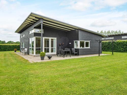 Flovt Strand Casa | 6 person holiday home in Haderslev-By Traum