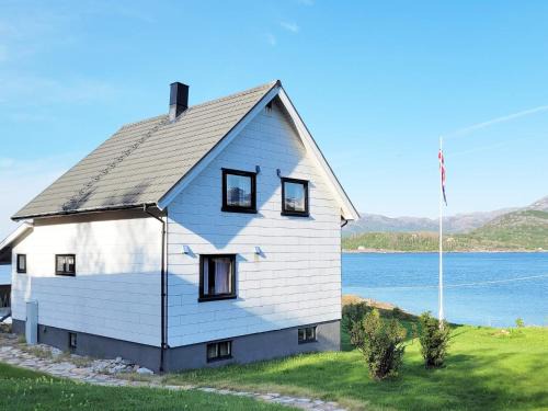 Gildeskal Casa | 6 person holiday home in Sandhornøy