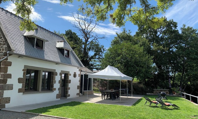 Epiniac Casa | 6-person house with lake between Mont St Michel, St Malo, Cancale, Rennes.