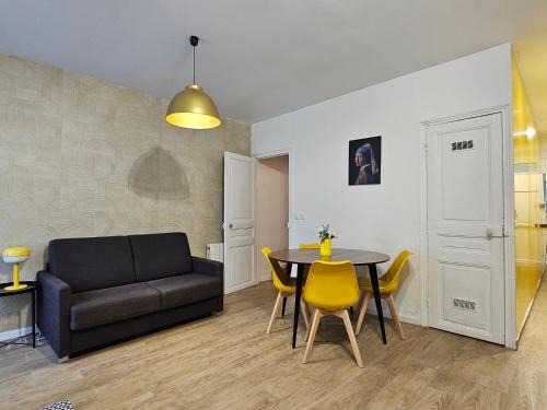 Bagnolet Apartamento | #6 Petite Maison avec petit jardin proche du Métro