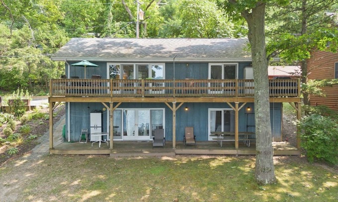 Honeoye Casa | 60' Honeoye Lakefront | Dock | Kayaks | Lake View