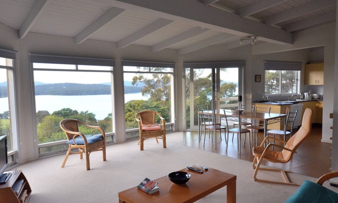 Mallacoota Casa | 60 Karbeethong Avenue, Mallacoota