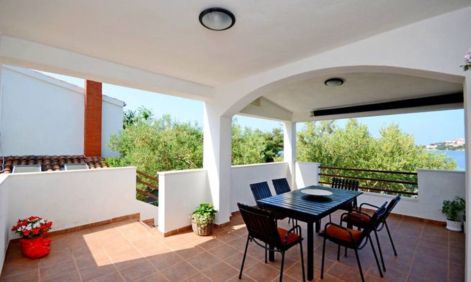 Rogoznica Apartamento | 60 m² Apartamento ∙ 2 habitaciones ∙ 4 huéspedes