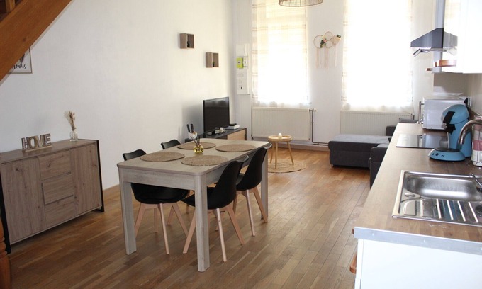 Saint-Amand-les-Eaux Apartamento | 60 m2 duplex apartment in town center