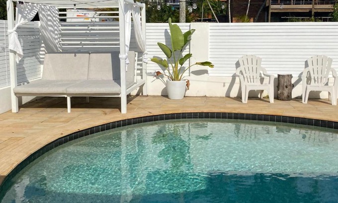 Maroochydore Casa | 600m to Beach, Family Entertainer, Aircon, Pool & Pizza oven