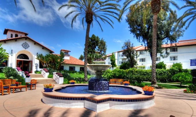 Carlsbad Casa | 604 Gorgeous Renovated Condo, Steps to Omni Spa, Golf, Tennis, PFC & Exclusive Building Pool