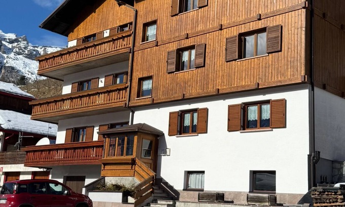 Livinallongo del Col di Lana Apartamento | 60sqm apartment just 10 minutes walk from the sellaronda trail