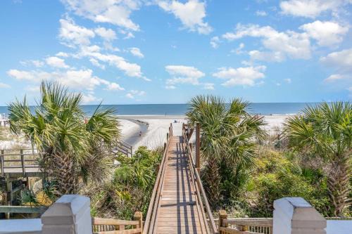 Surfside Beach Casa | 611A North Ocean Boulevard