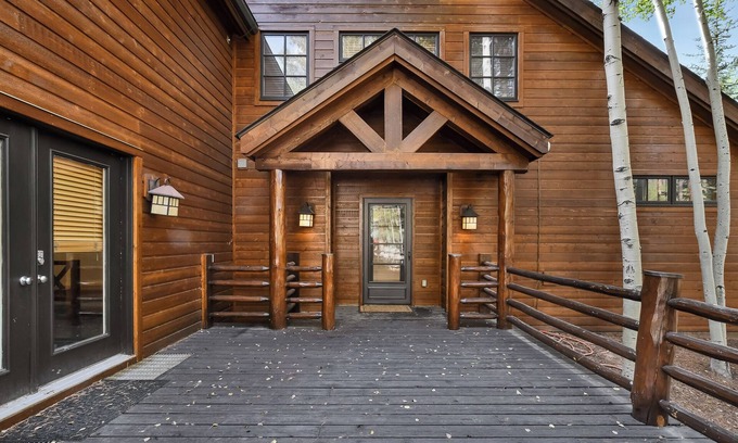 Keystone Cabina | 63 Forget Me Not Lane by Summit County Mountain Retreats