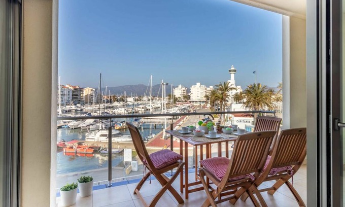 Empuriabrava Apartamento | 63 m² Apartamento ∙ 1 habitación ∙ 4 huéspedes