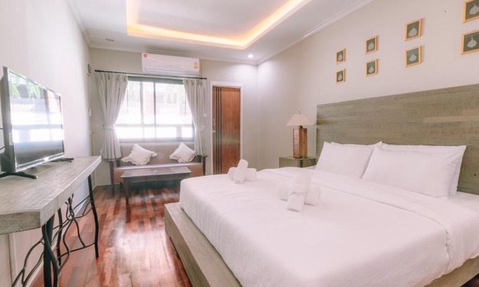 Thapae Hotel | 64House