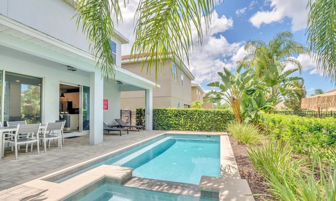 West Kissimmee Villa | 650 Lasso Drive