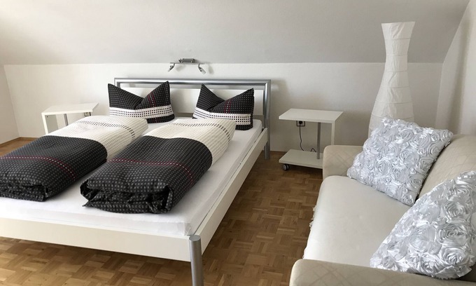 Volkach Apartamento | Apartamento de 65 m² con balcón orientado al este y al oeste