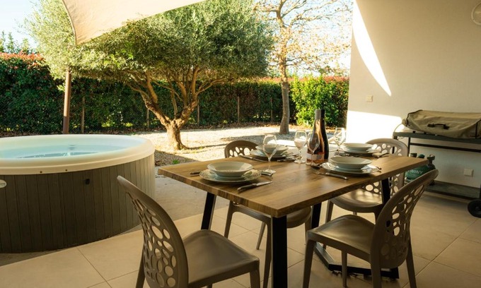 Argeles-sur-Mer Casa | Canigou, Gite de charme au coeur des vignes avec jacuzzi