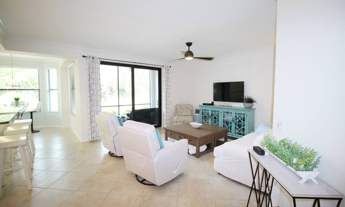 Bradenton Condominio | 6715-104 Modern nice Veranda with golf close to the pool