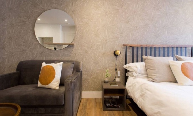 Little Italy Apartamento | 6768 - 304 · Romantic Studio in the Heart of Little Italy by Denstays