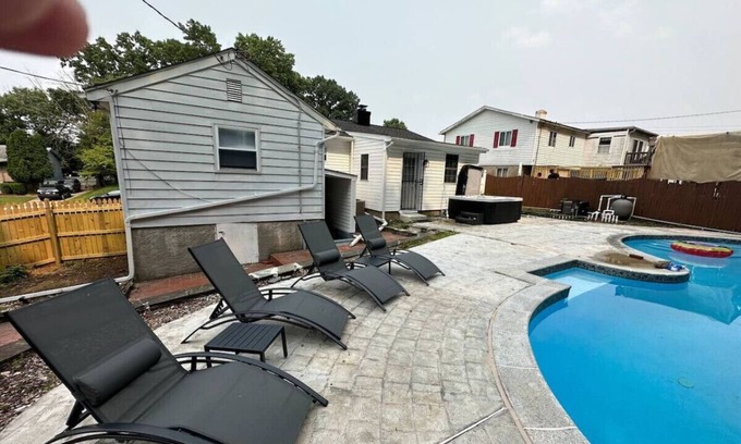 Lochearn Casa | 68) 4 bedroom home with a Pool!