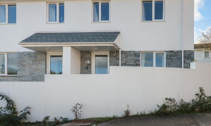 Harlyn Casa | 6A The Mews
