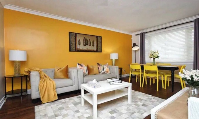 North York Casa | 6bedroom residential home-North York Subway access