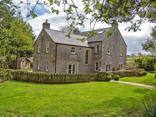 Tideswell Casa | 7 Bed in Tideswell 93808